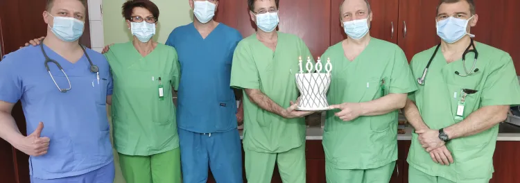 Csoportkép a TAVI-s orvosokról