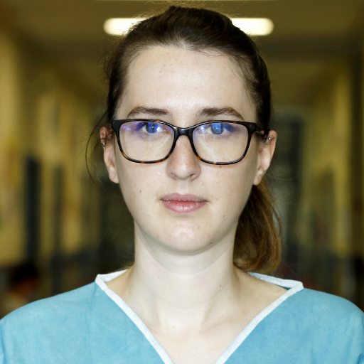 dr. Blazsetics Réka portré