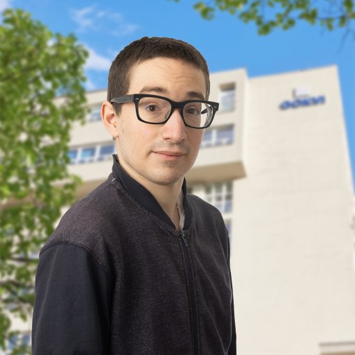Dr_Kira_Daniel_1.jpg